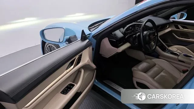 Porsche Taycan 2020 Небесно-голубой из Кореи, фото 3