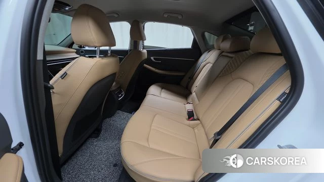 Hyundai Sonata D Edge Hybrid (DN8) 2025 Белый из Кореи, фото 3