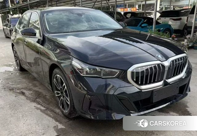BMW 5 series 2026 Черный из Китая, фото 3