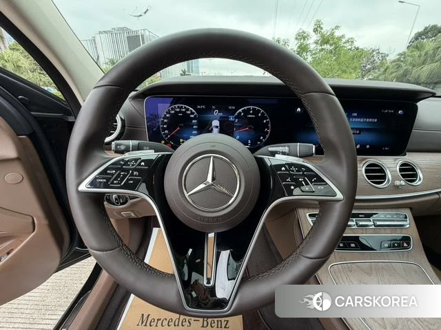 Mercedes-Benz E-class 2022 Черный из Китая, фото 3