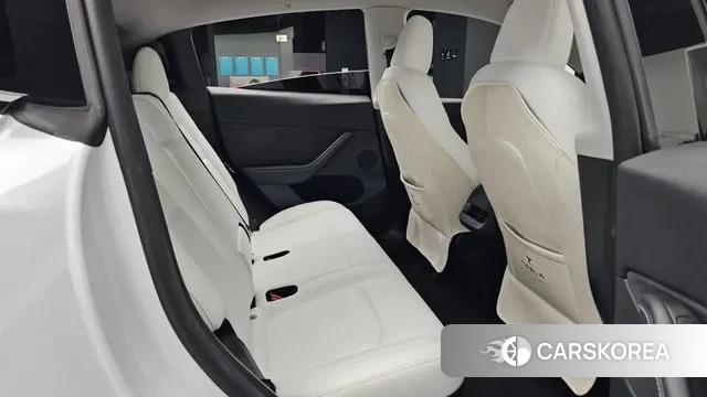 Tesla Model Y 2024 Белый из Кореи, фото 3