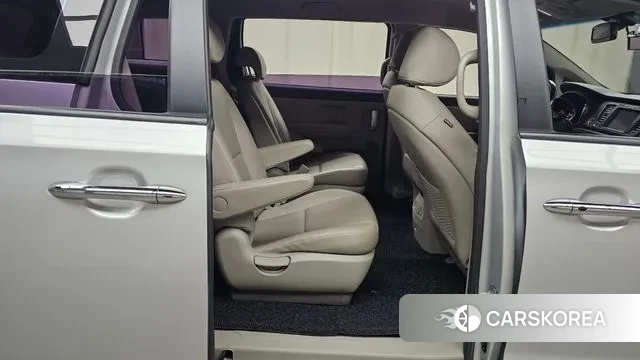 Kia The New Carnival 2018 Серебряный из Кореи, фото 3
