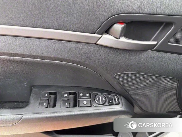 Hyundai Avante AD 2018 Белый из Кореи, фото 3