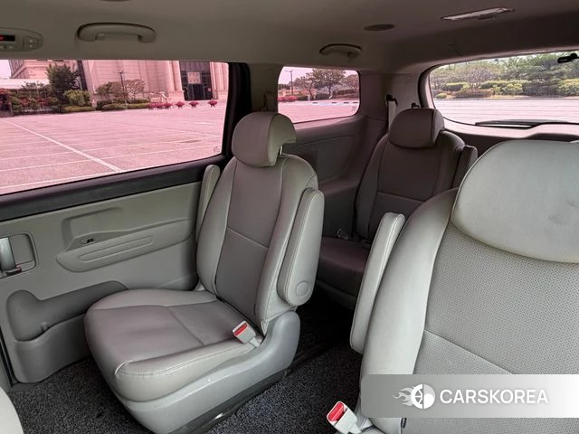 Kia The New Carnival 2018 Серебряный из Кореи, фото 3