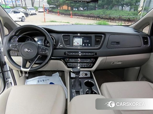 Kia The New Carnival 2019 Серебряный из Кореи, фото 3