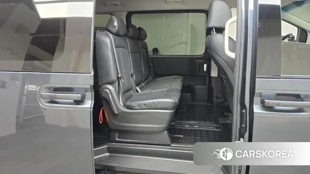 Hyundai Staria 2022 Серый из Кореи, фото 3