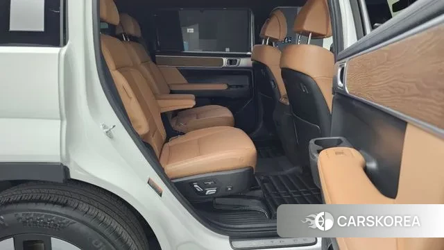 Hyundai Santa Fe (MX5) 2024 Белый из Кореи, фото 3