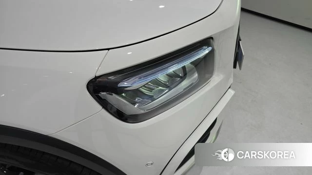 Mercedes-Benz GLB-Class X247 2026 Белый из Кореи, фото 3