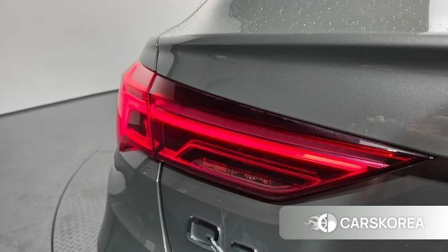 Audi Q3 (F3) 2020 Серый из Кореи, фото 3