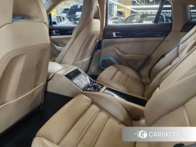 Porsche Panamera (971) 2018 Белый из Кореи, фото 3