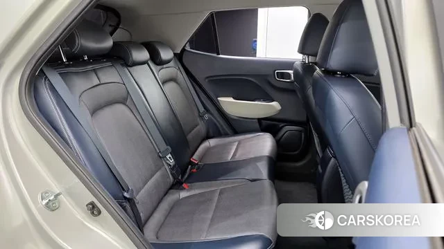 Hyundai Venue 2020 Серебристо-серый из Кореи, фото 3