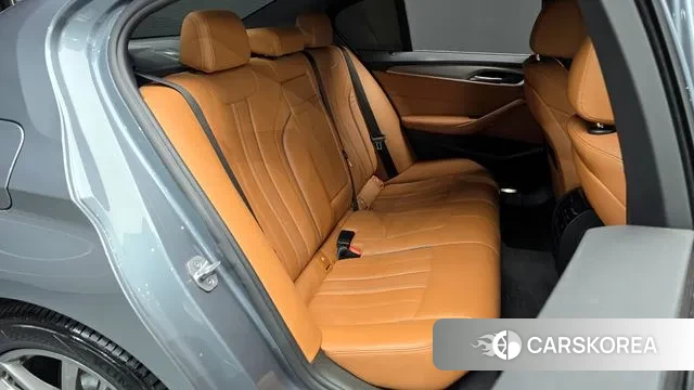 BMW 5 Series (G30) 2018 Серый из Кореи, фото 3