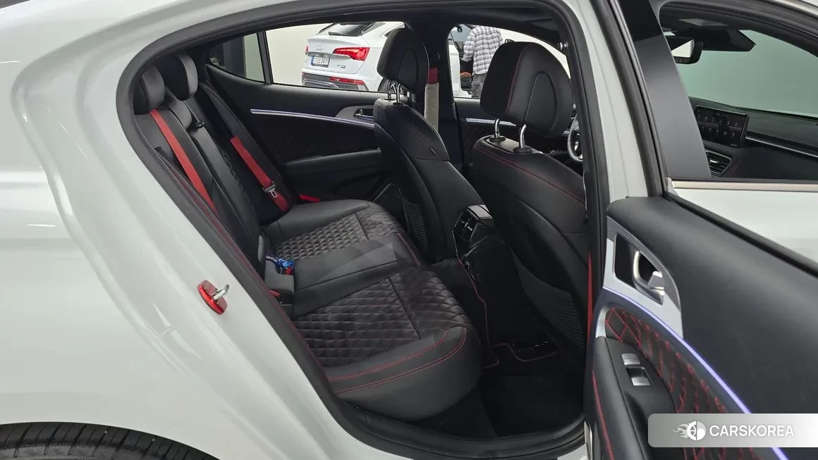 Genesis The New G70 2021 Белый из Кореи, фото 3