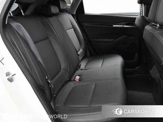 Kia Seltos 2022 Белый из Кореи, фото 3