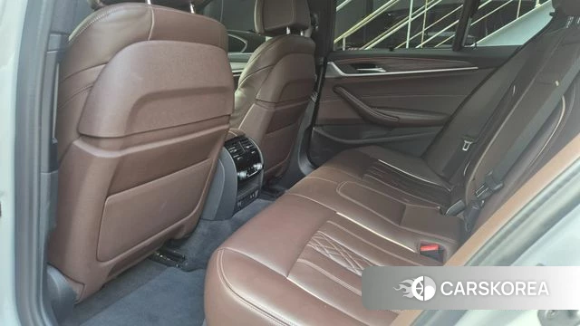 BMW 5 Series (G30) 2020 Белый из Кореи, фото 3