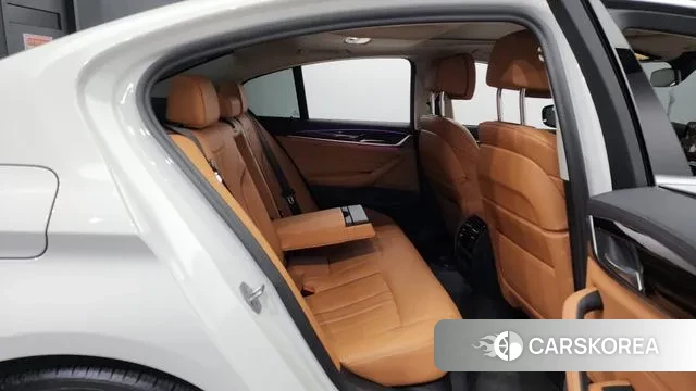 BMW 5 Series (G30) 2021 Белый из Кореи, фото 3