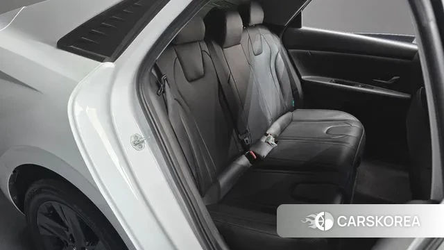 Hyundai Avante Hybrid (CN7) 2021 Белый из Кореи, фото 3