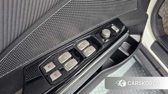 Ssangyong Tivoli Armor 2018 Белый из Кореи, фото 3