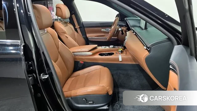 Genesis GV70 2022 Черный из Кореи, фото 3