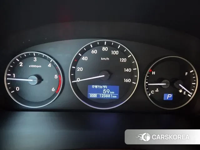 Hyundai The New Grand Starex 2018 Желтый из Кореи, фото 3