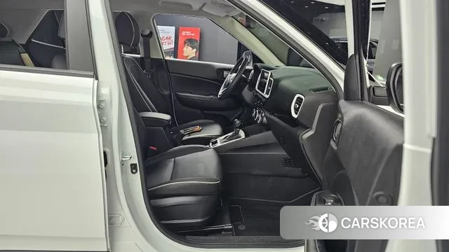 Hyundai Venue 2022 Белый из Кореи, фото 3