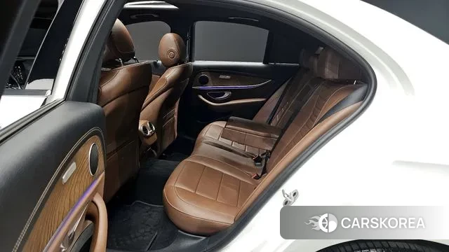 Mercedes-Benz E-Class W213 2021 Белый из Кореи, фото 3