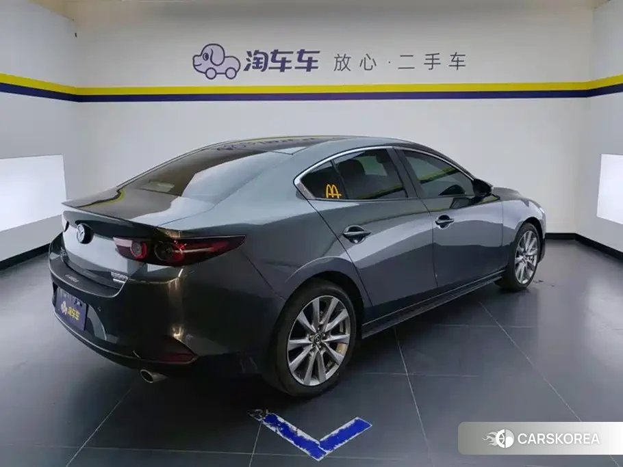 Mazda 3 2024 Silver/gray из Китая, фото 3