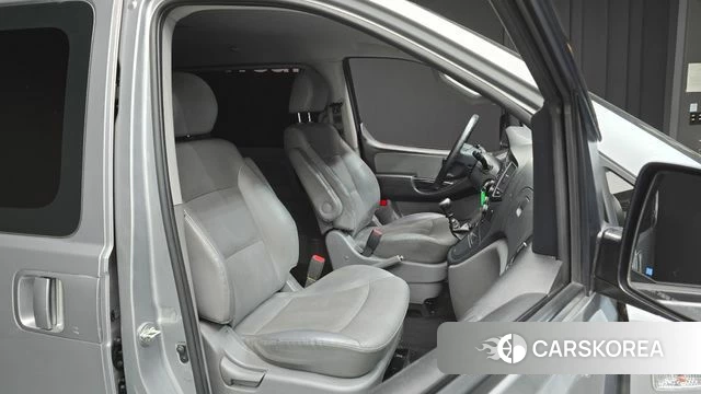 Hyundai The New Grand Starex 2018 Серебряный из Кореи, фото 3