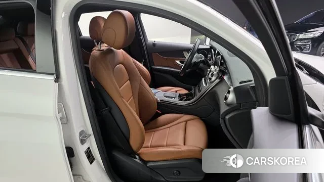 Mercedes-Benz GLC-Class X253 2021 Белый из Кореи, фото 3