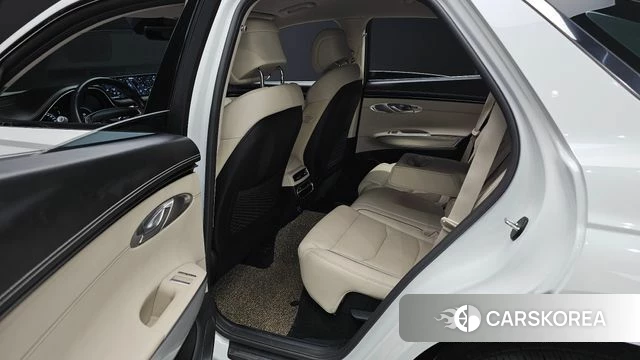 Genesis GV70 2021 Белый из Кореи, фото 3