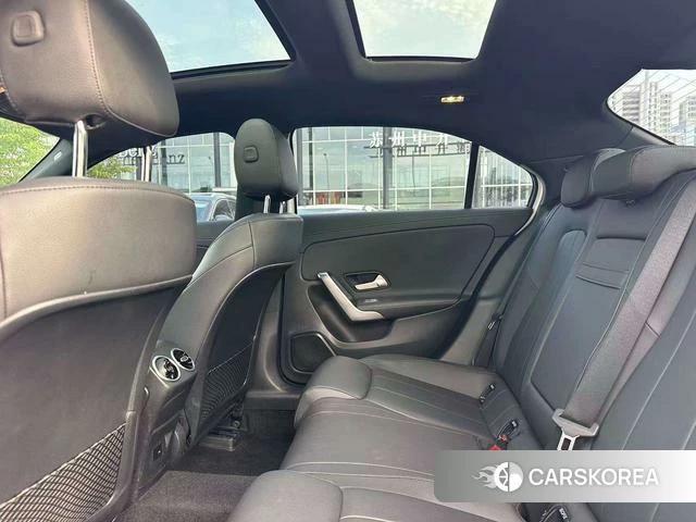 Mercedes-Benz Class A 2022 Белый из Китая, фото 3