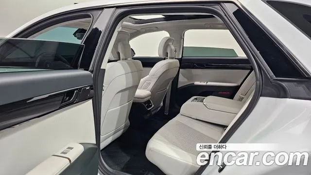 Hyundai Grandeur Hybrid (GN7) 2023 Белый из Кореи, фото 3