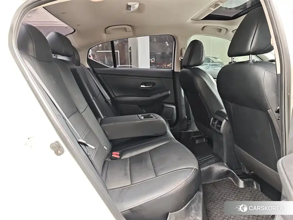 Nissan Xuan Yi 2023 Белый из Китая, фото 3