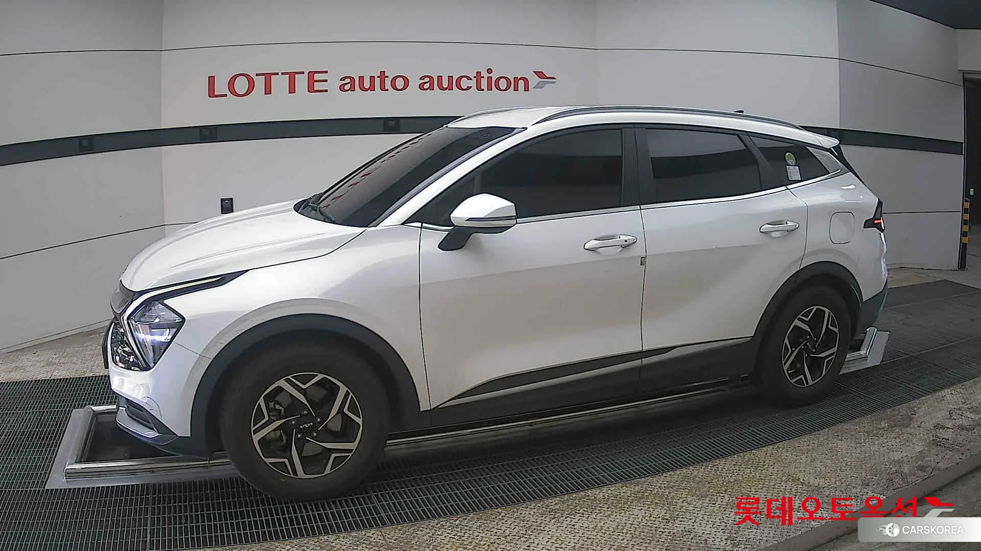 Kia Sportage 2022 Snow White Pearl (optional) из Кореи, фото 3