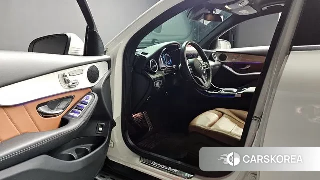 Mercedes-Benz GLC-Class X253 2020 Белый из Кореи, фото 3