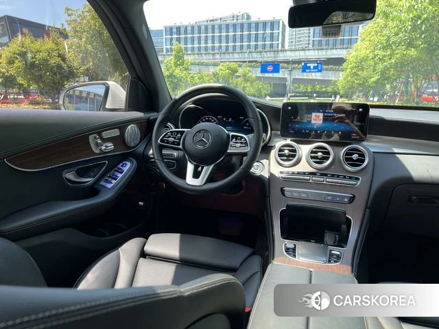 Mercedes-Benz GLC 2021 Белый из Китая, фото 3