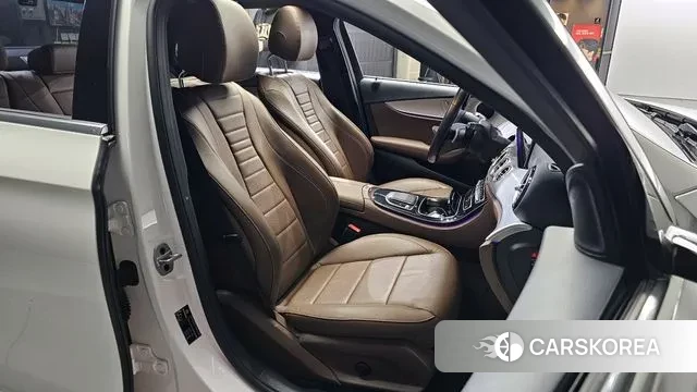 Mercedes-Benz E-Class W213 2020 Белый из Кореи, фото 3