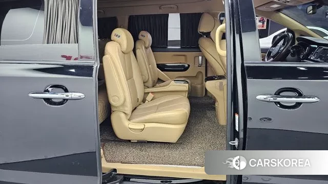 Kia The New Carnival 2018 Черный из Кореи, фото 3