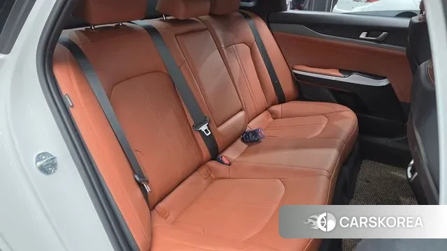 Kia The New K5 3rd generation 2025 Белый из Кореи, фото 3