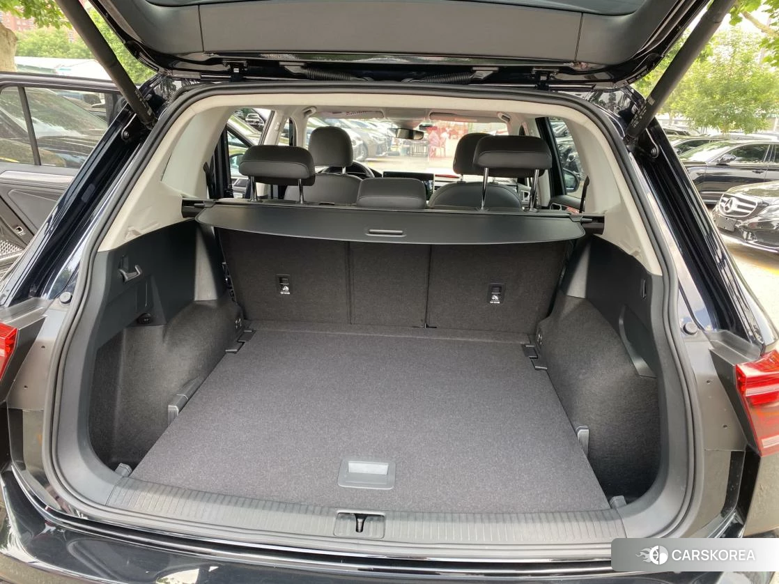 Volkswagen Tiguan L 2022 Черный из Китая, фото 3