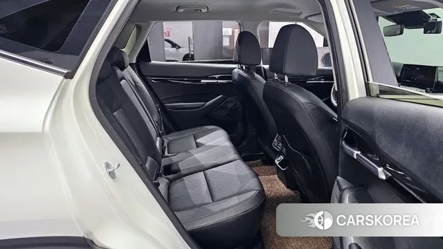 Kia Seltos 2022 Белый двухцветный из Кореи, фото 3