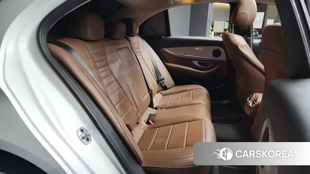Mercedes-Benz E-Class W213 2019 Белый из Кореи, фото 3