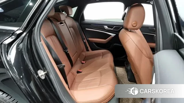 Audi A6 (C8) 2023 Черный из Кореи, фото 3