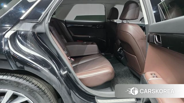 Hyundai Grandeur Hybrid (GN7) 2023 Черный из Кореи, фото 3