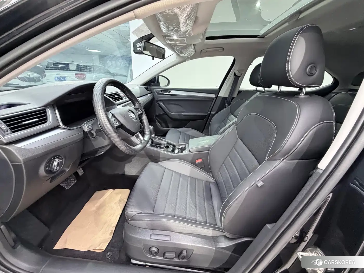 Skoda Superb 2024 Черный из Китая, фото 3