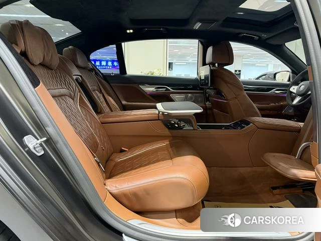 BMW 7 series 2020 Темно-серый из Китая, фото 3
