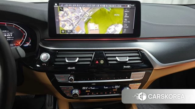 BMW 5 Series (G30) 2023 Черный из Кореи, фото 3