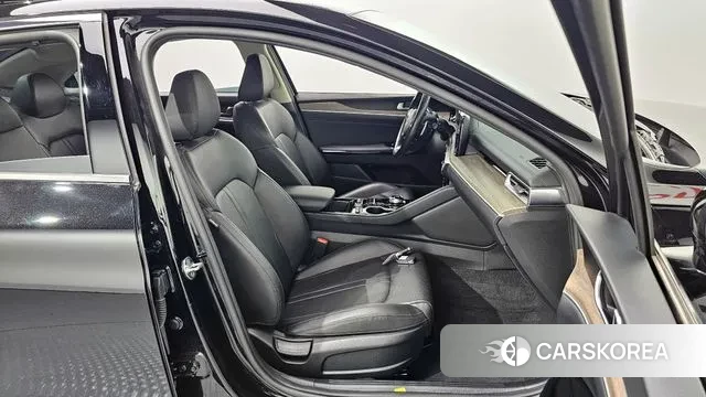 Kia K5 3rd generation 2022 Черный из Кореи, фото 3