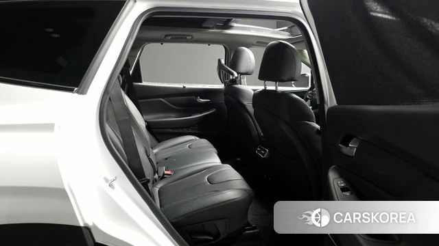 Hyundai The New Santa Fe 2021 Белый из Кореи, фото 3