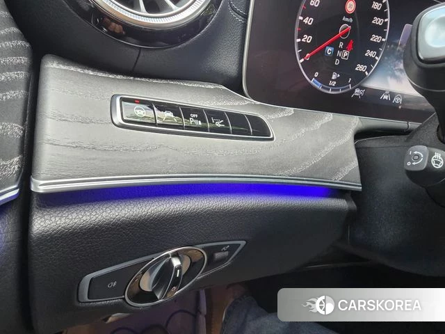 Mercedes-Benz CLS-Class C257 2020 Белый из Кореи, фото 3